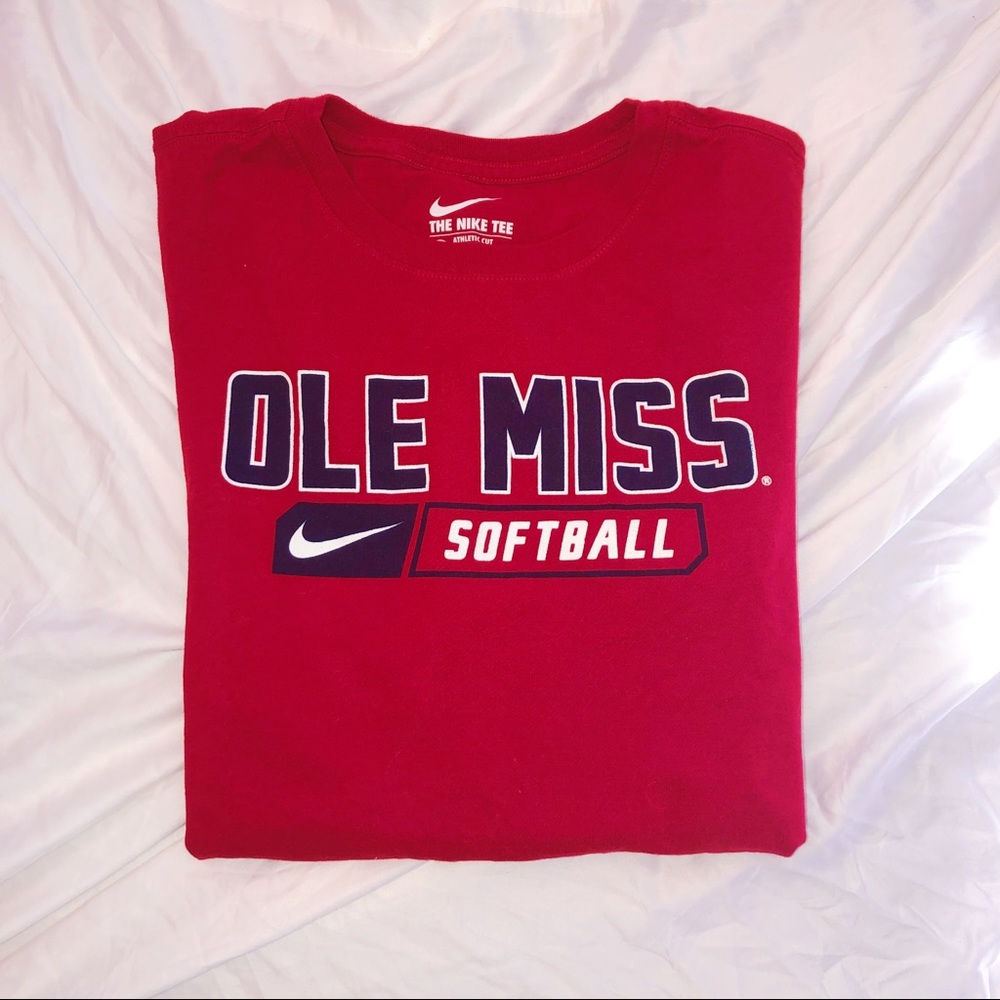 Nike College T-Shirt